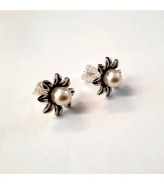 E000790 Genuine Sterling Silver Earrings Flowers On Post With Pearl Solid Hallmarked 925